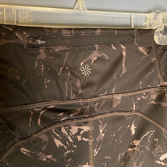 Athleta Velocity‎ Stash Pocket Marble Black 7/8 Tight sz Small - Picture 2 of 9